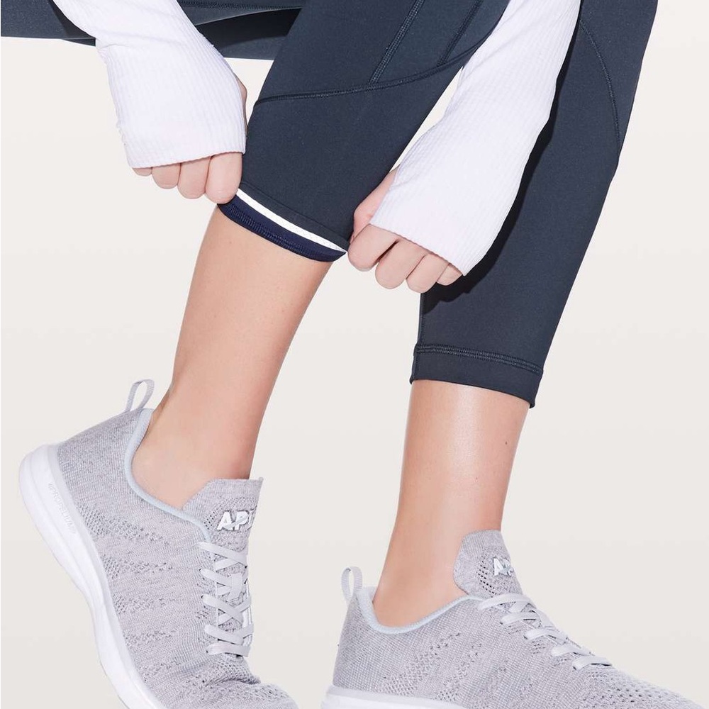 Lululemon Athletica All The Right Places II crop 23” in True Navy Leggings - Picture 4 of 7